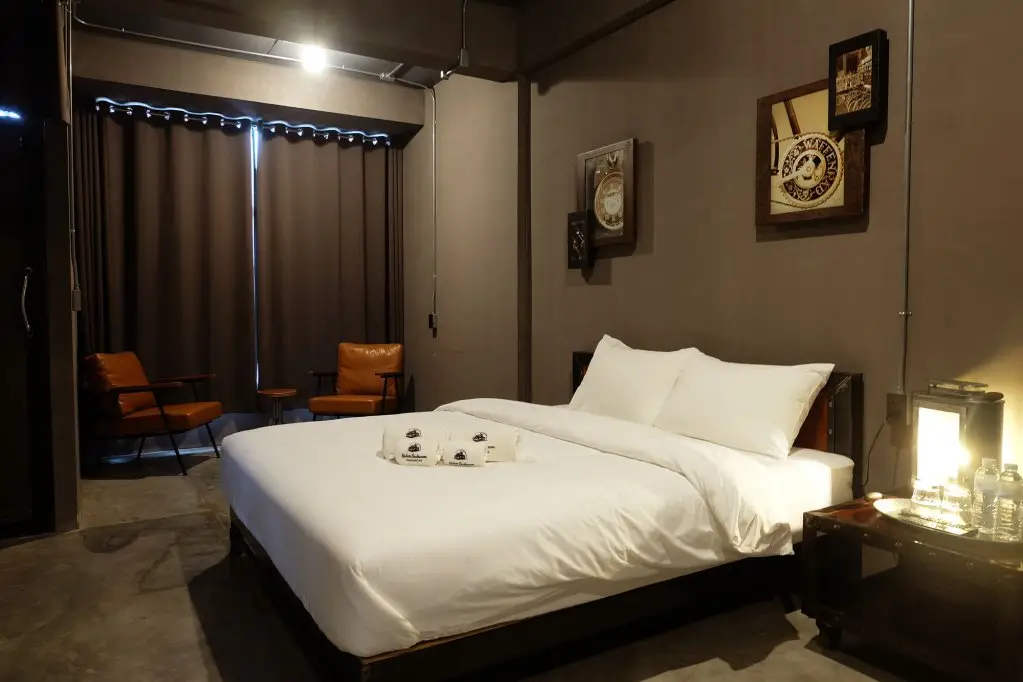 Пранбури : Rider Bedroom Hostel & Cafe