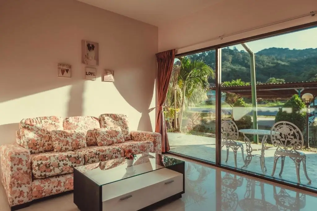 Кату: Phuket Wake Park Apartment