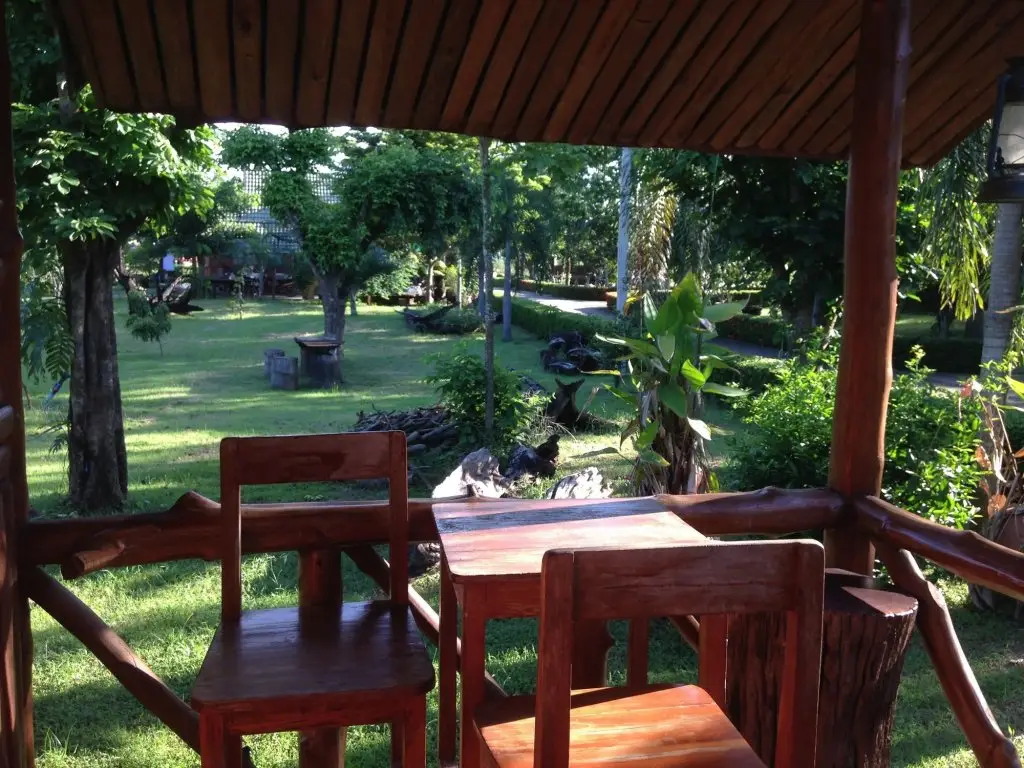 Накхонсаван: Sakthong Resort