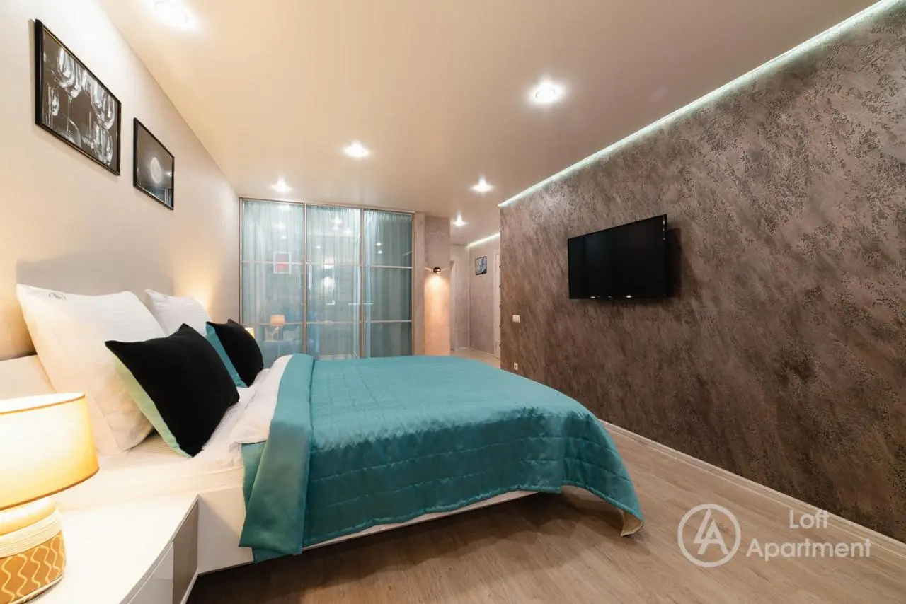Саратов: Loft Apartment/26A Odesskaya