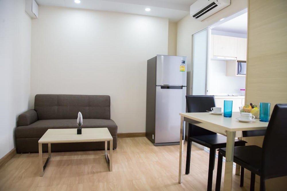 Паккрет: V Condo Chaengwattana 2B
