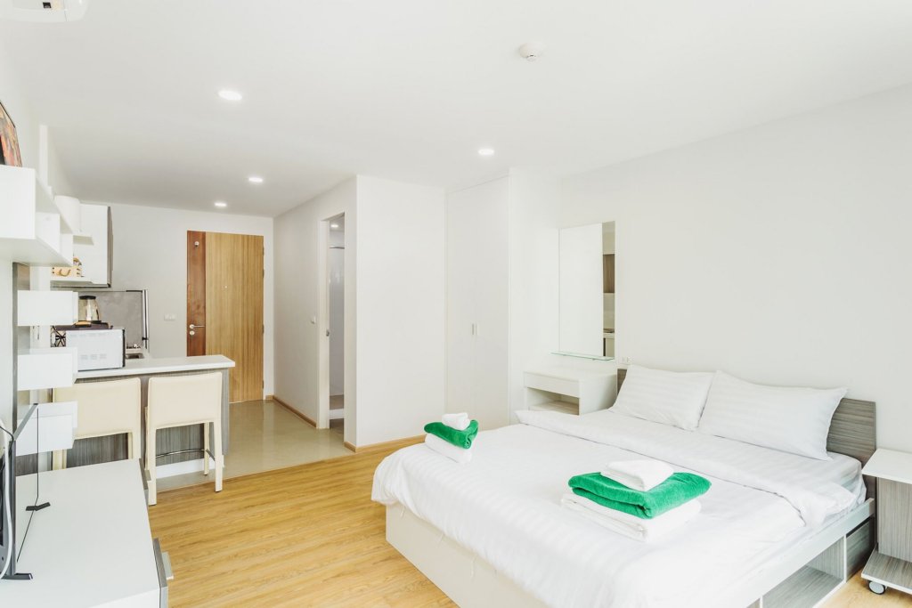 Муанг: Condo in Kata in Ozone - Unit A612