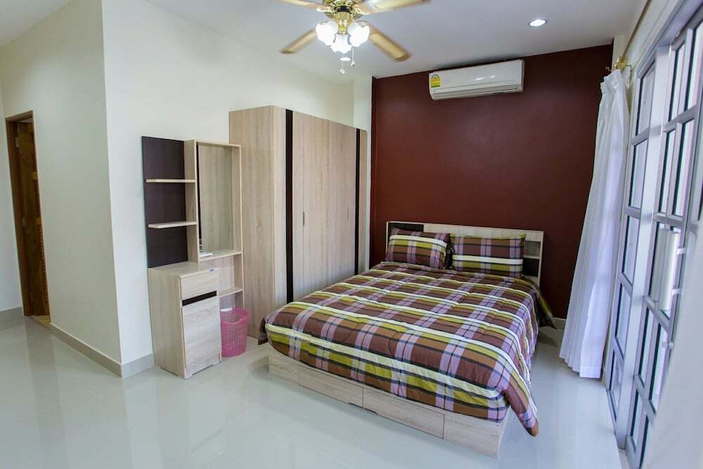 Паттайя: The Jomtien Modern Pool Villa