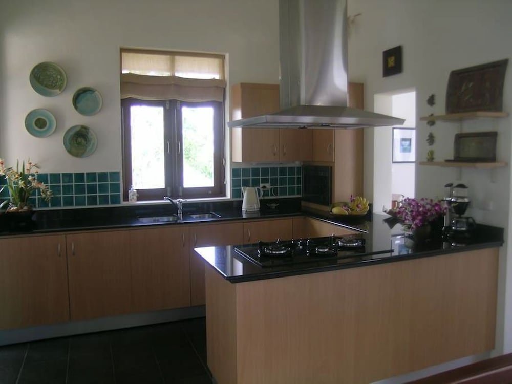 Самуи: 3BR Seaview Sunrise Villa Santi Thani