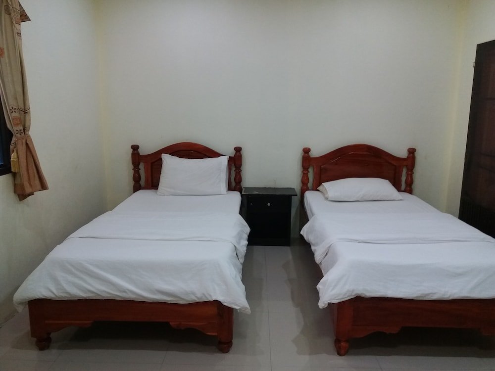Чаккарат: Yoosook Place