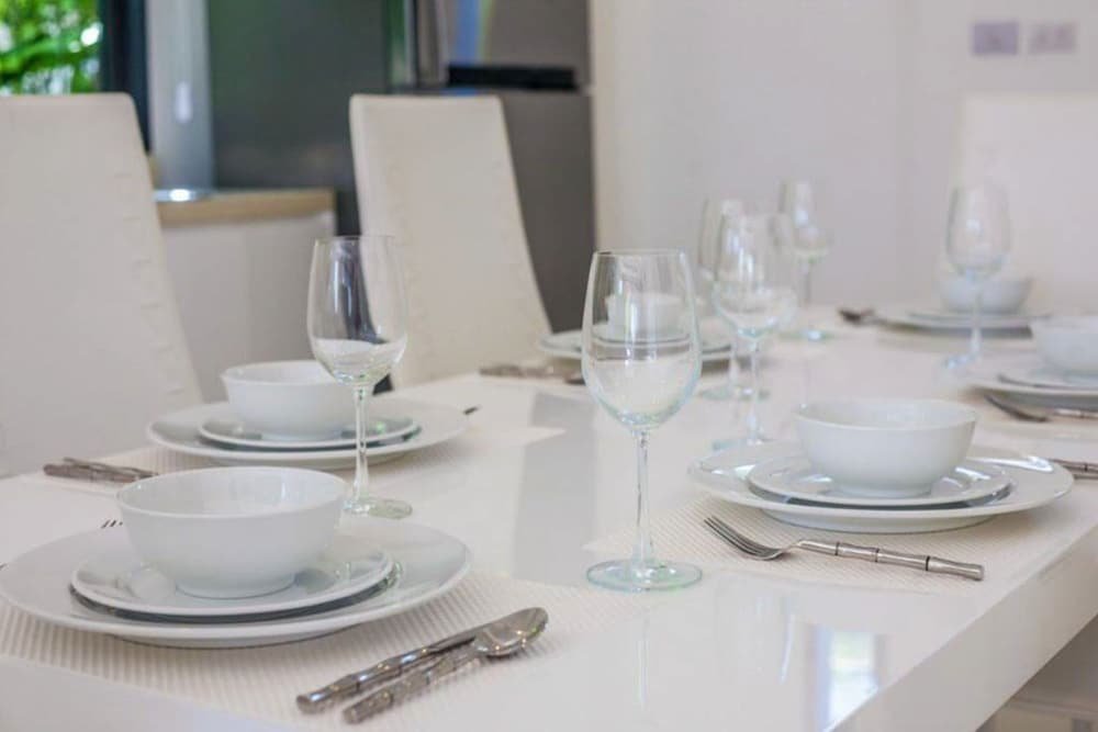 Самуи: 3 Bedroom Villa White with private pool
