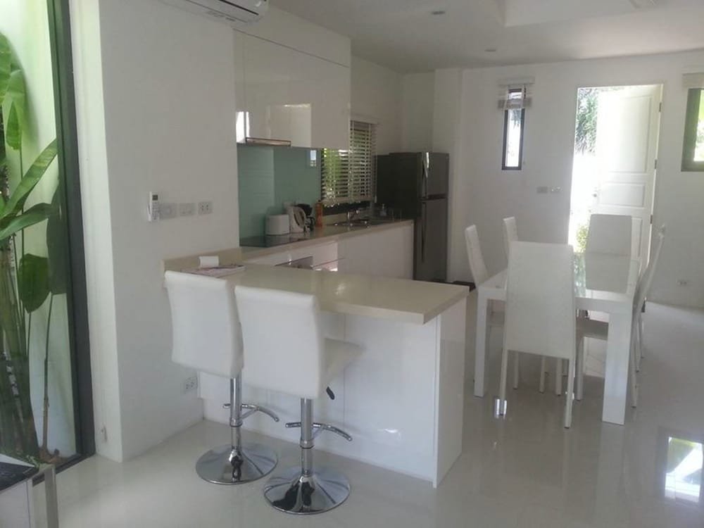 Самуи: 3 Bedroom Villa White with private pool