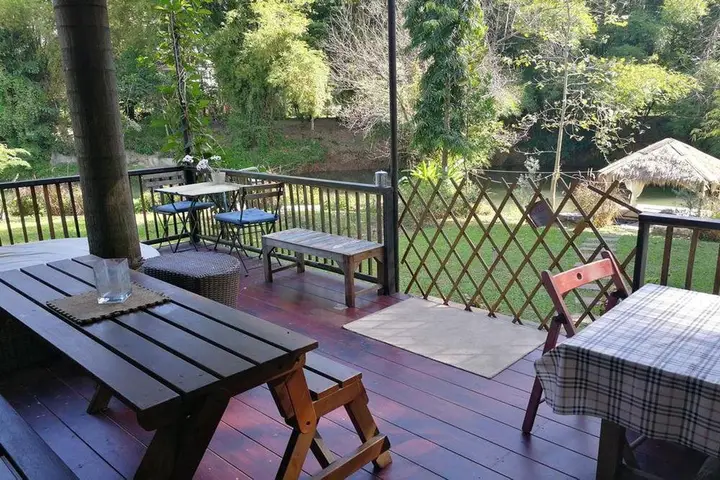 Кханонгпхра: Brookhouse at Khaoyai