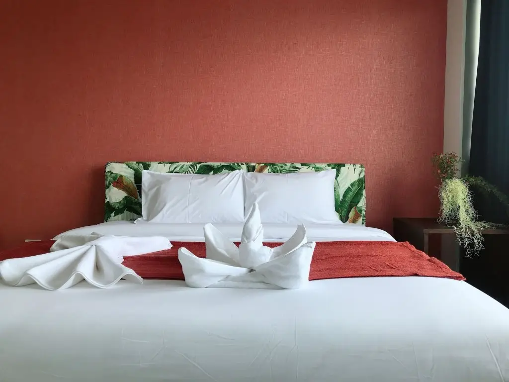 Пранбури : A2E - Ibiza Khao Tao Hua Hin