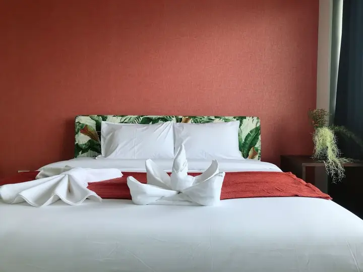 Пранбури : A2E - Ibiza Khao Tao Hua Hin