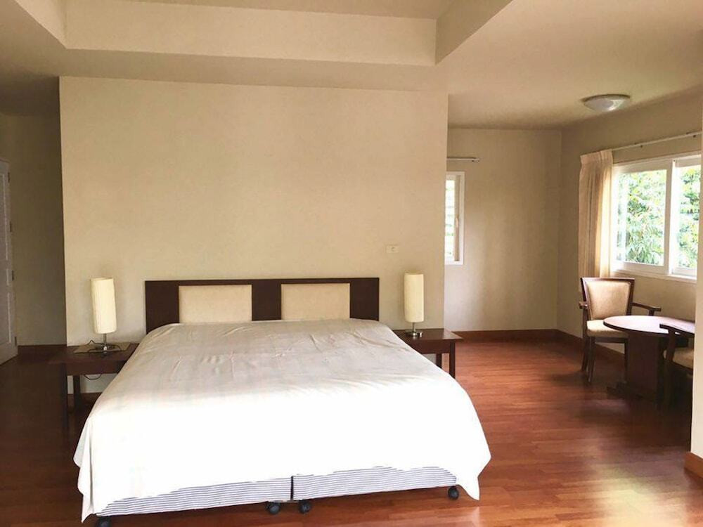Чаам: Beach Villa for Rent