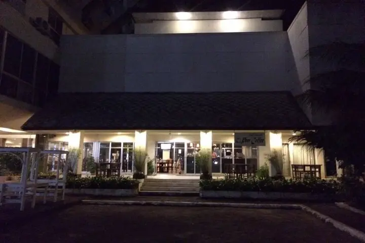Чумпхон: Paradorn Inn