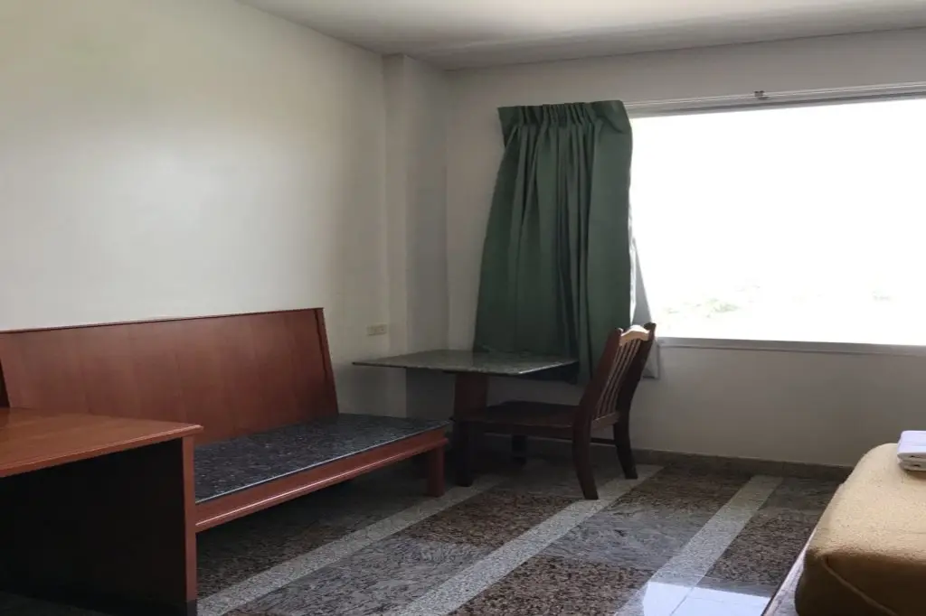 Лопбури: Lopburi Residence 2 Hotel And Resort