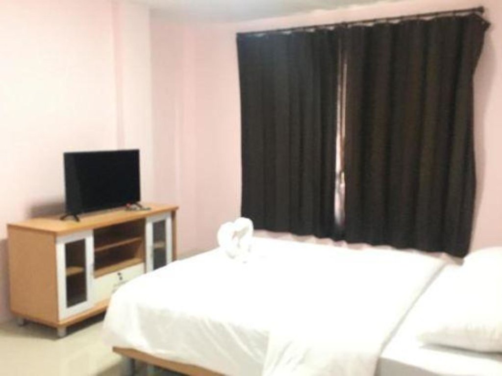 Супханбури: Sutharnlai Apartment