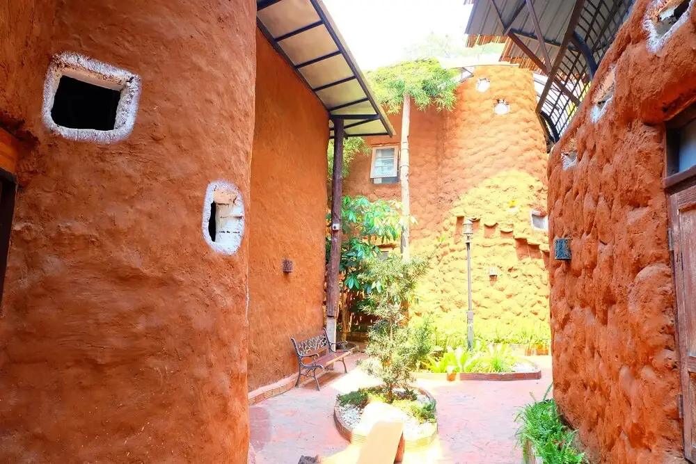 Ханг Донг: Chiang Mai Unique Mud Houses