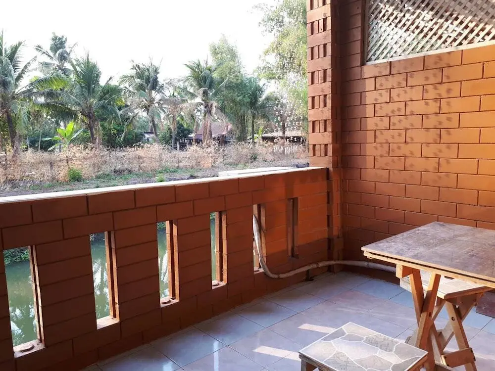 Нанг-Ронг: Chainam Resort