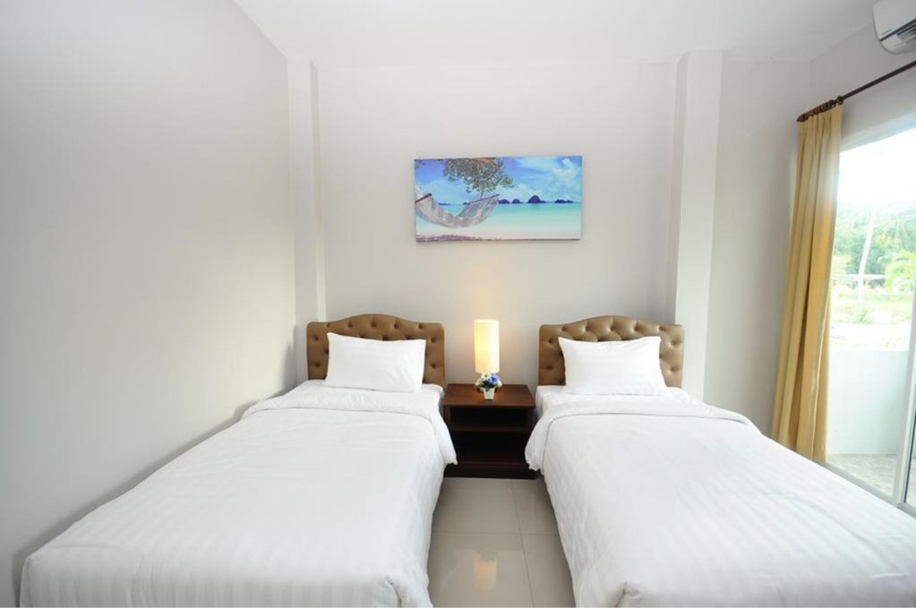 Тхаланг: Maikhao Beach Residence