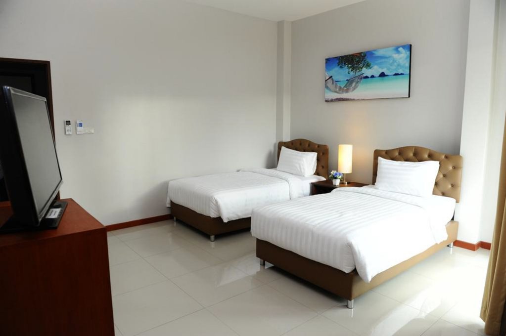 Тхаланг: Maikhao Beach Residence