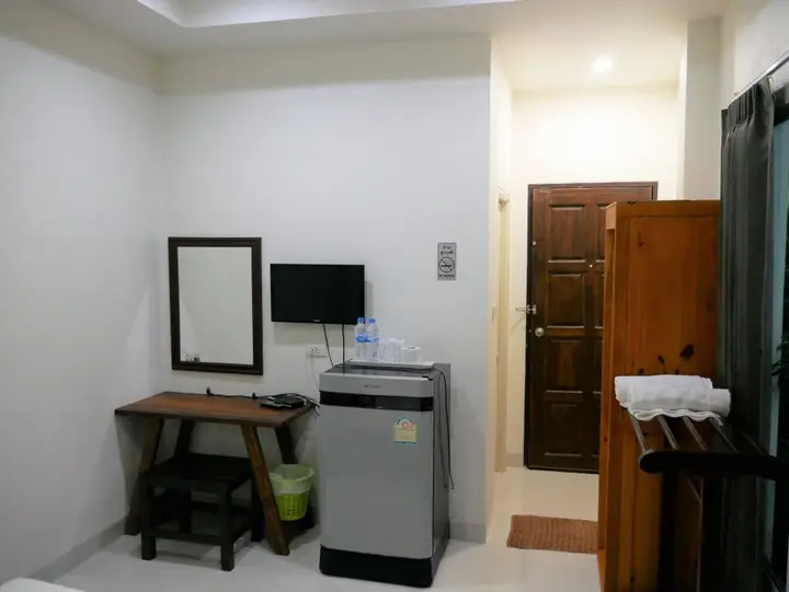 carousel image 3