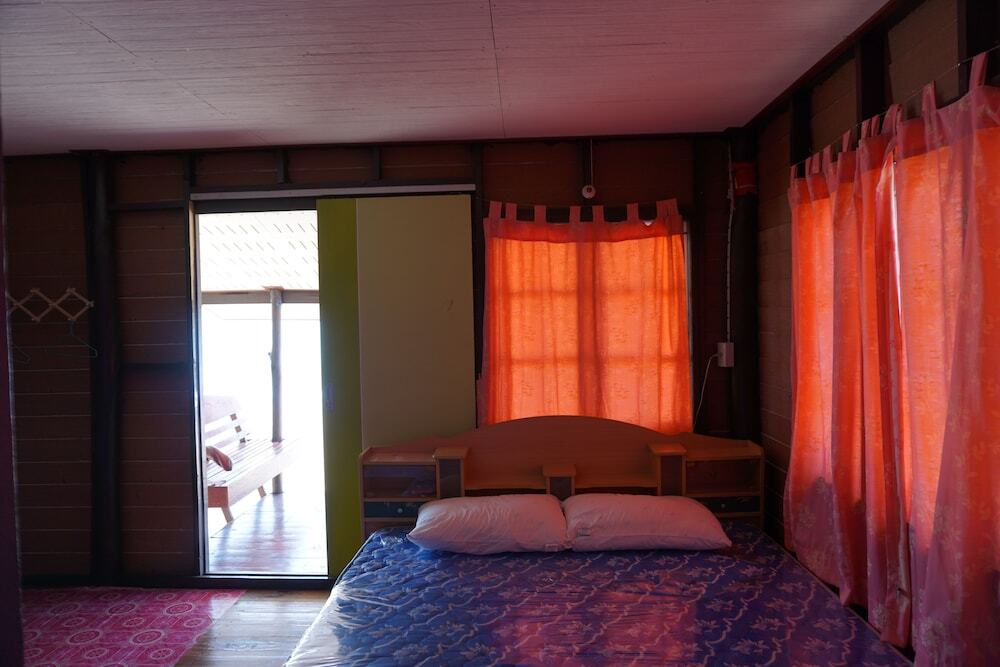 Pathio: Boonchu Bangburd Resort at Chumphon