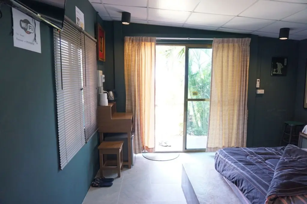 Pathio: Room 9 Hometel