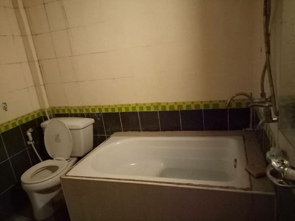 Пан Хуай Пла До: Heuan Kru Noi Homestay