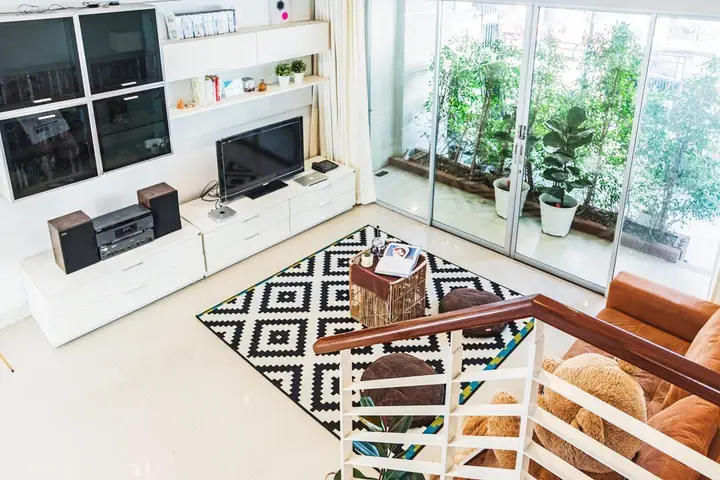 Бангкок: Baan Klang Muang Sathorn-Taksin 1 By Favstay