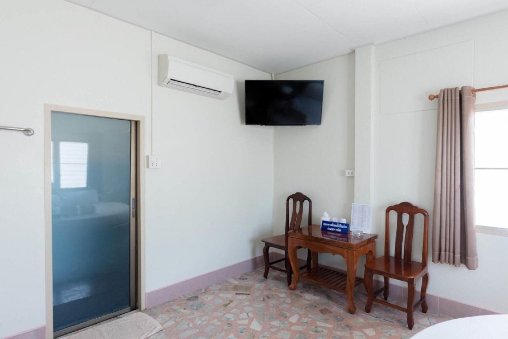 Та Кат Нгау: Chimphli Hotel