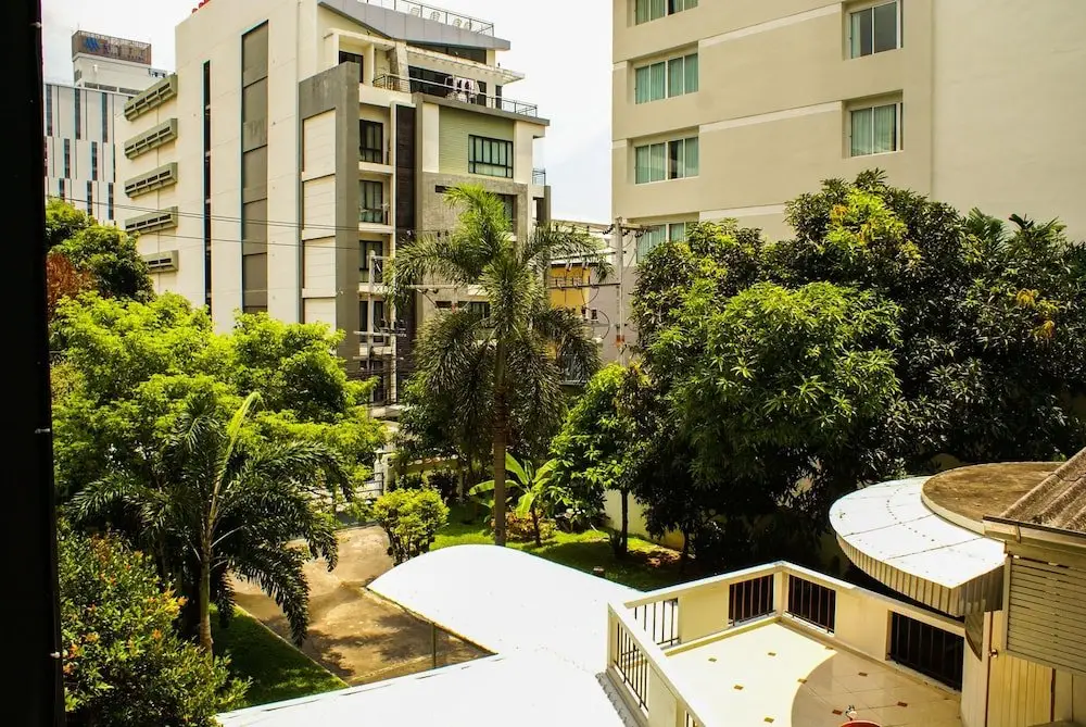Sixty Six Pattaya Beach Road Apartment — фото 1