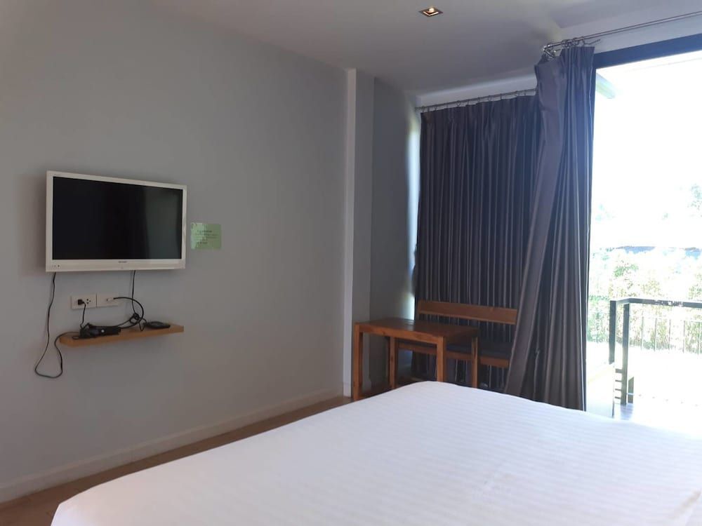Кхэм Сон: Tonkho Hotel