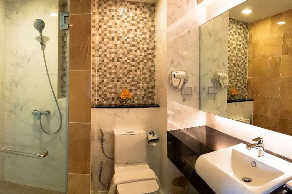 Паттайя: Crystal Luxury Hotel