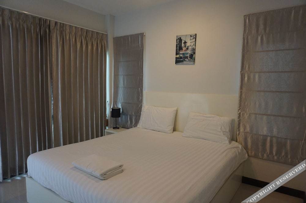 Рои Эт: Baan Nongnooch Hotel