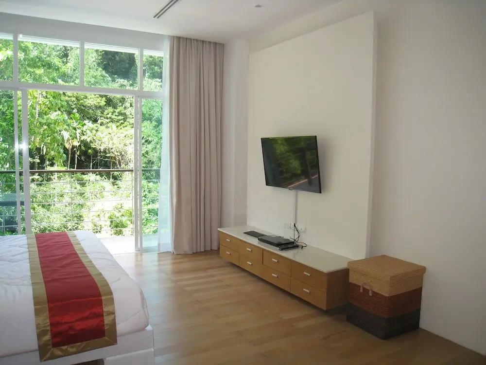 Кату: Modern and Cozy 1BR-APT by PIPS