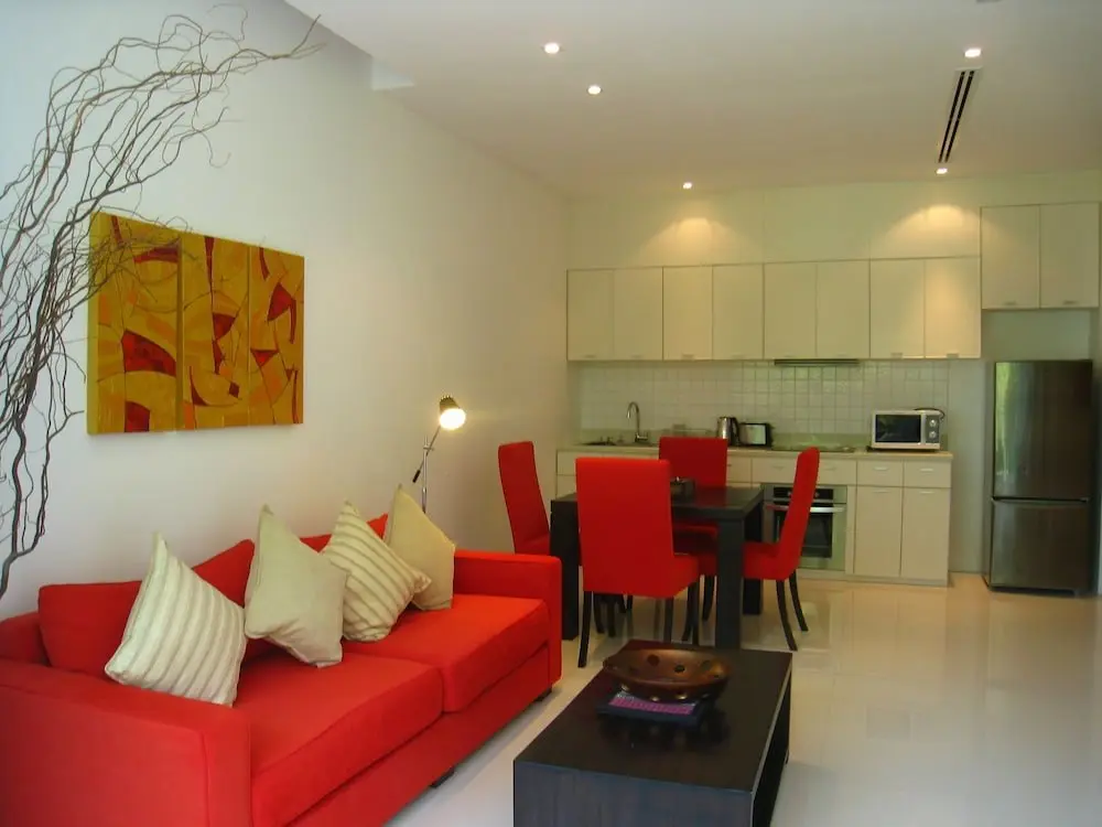 Кату: Modern and Cozy 1BR-APT by PIPS