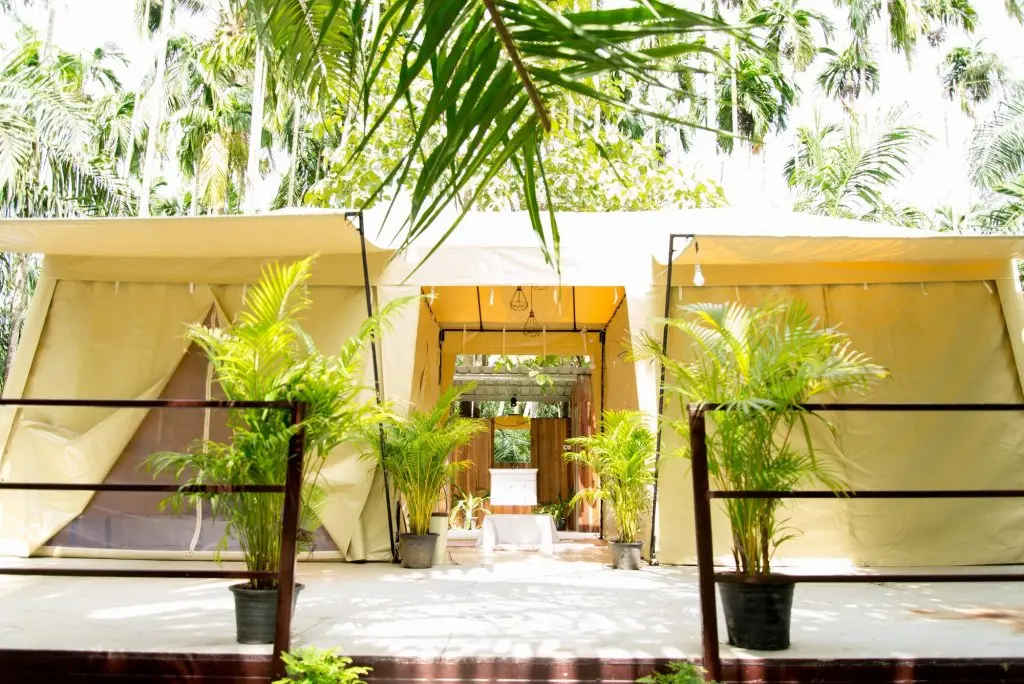 Капоэ: Tonphet Greenery Garden