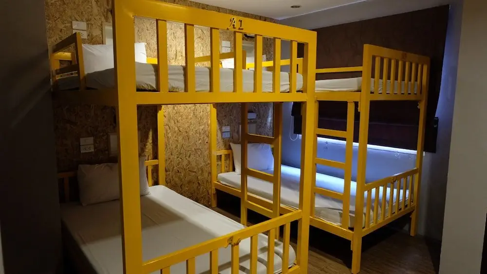 Кату: Frutta Hostel