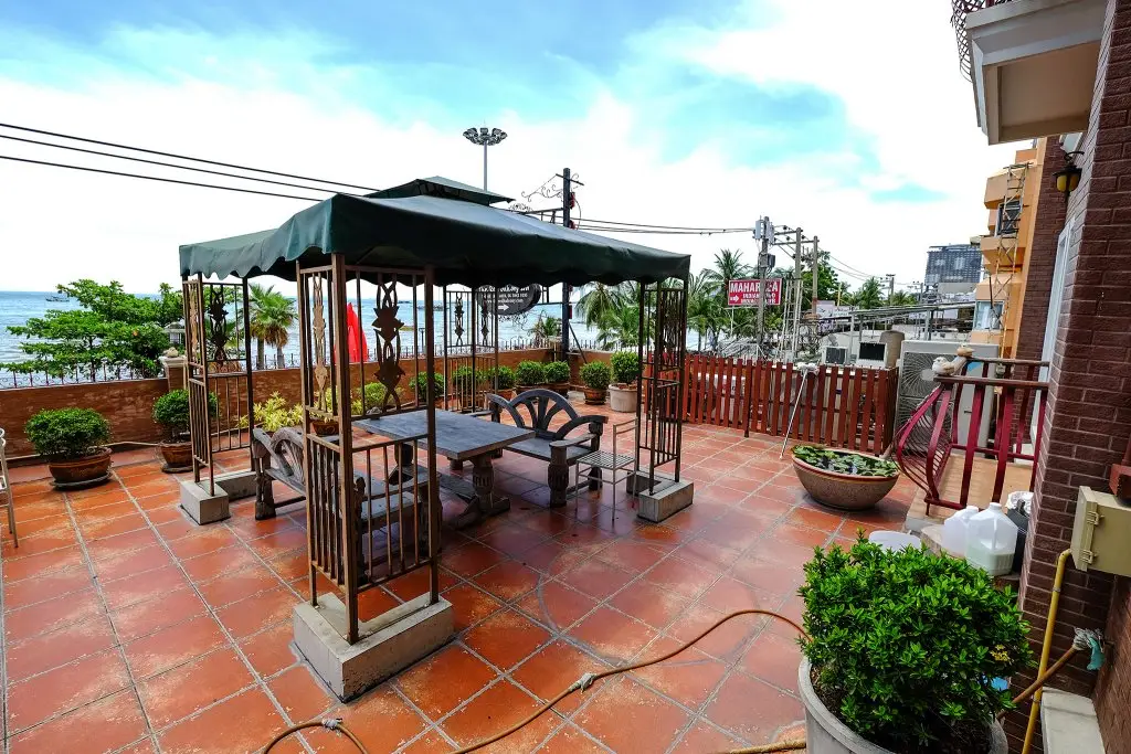 Паттайя: Red Balcony Hotel