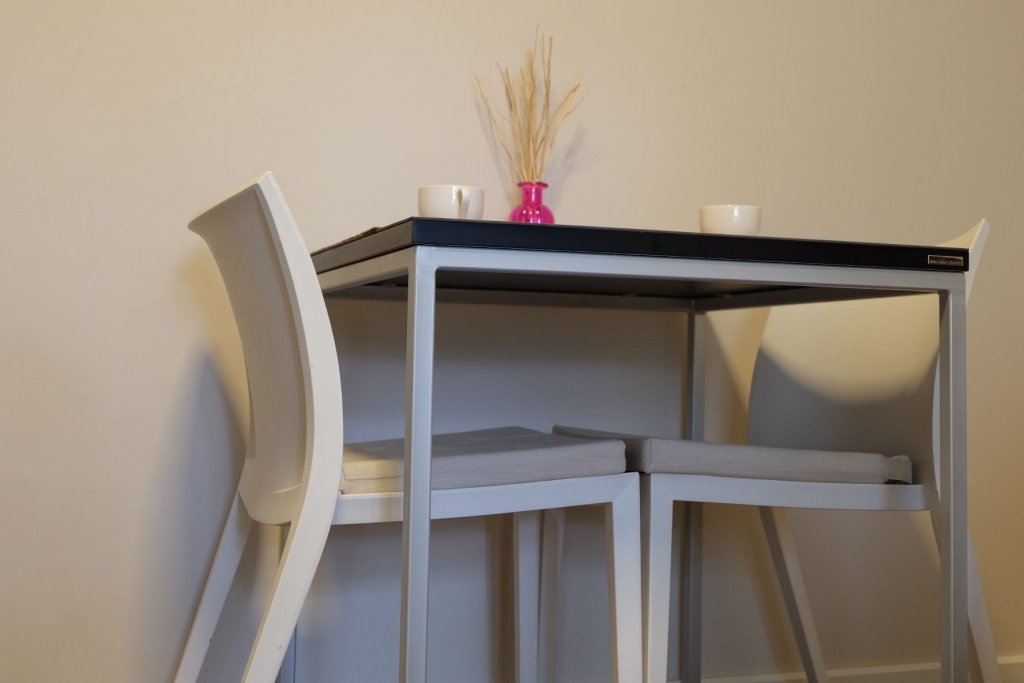 Кату: Dcondo Creek Design Room