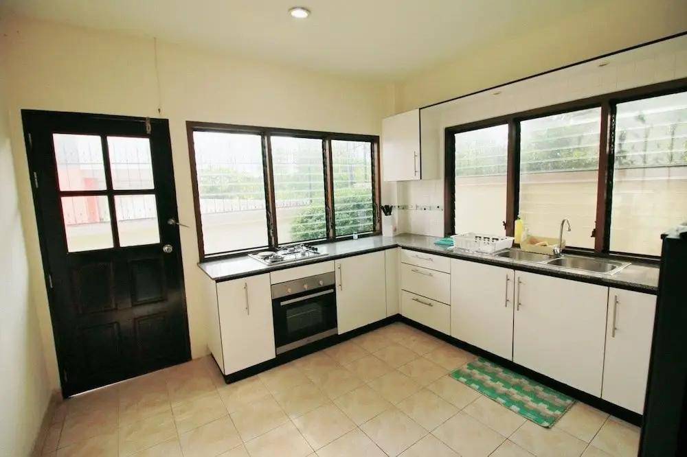 Паттайя: Adare Villa