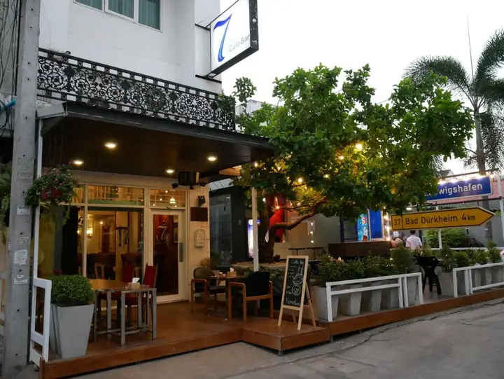 Кхонкэн: 7 Rooms Hotel