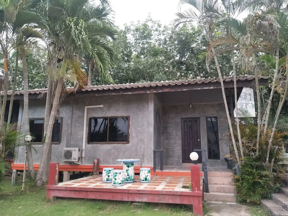 Клаенг: Damrongcheep Inn Resort