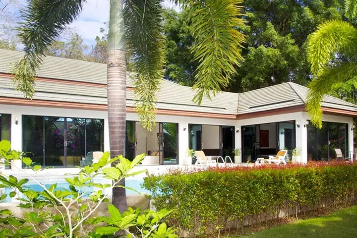 Муанг: Villa With 4 Bedrooms in Rawai Phuket, With Private Pool, Enclosed Gar