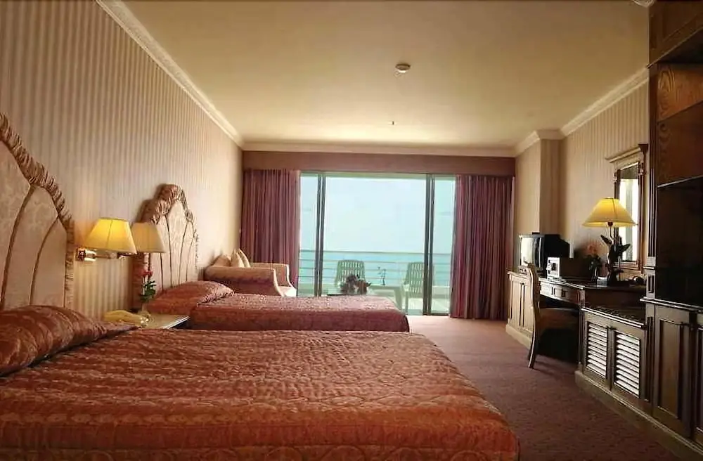 Паттайя: Adriatic Palace Pattaya