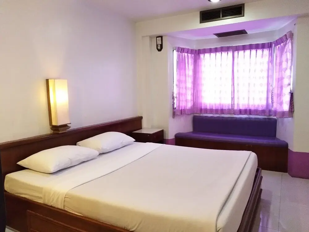 Klaeng Palace Hotel — фото 1