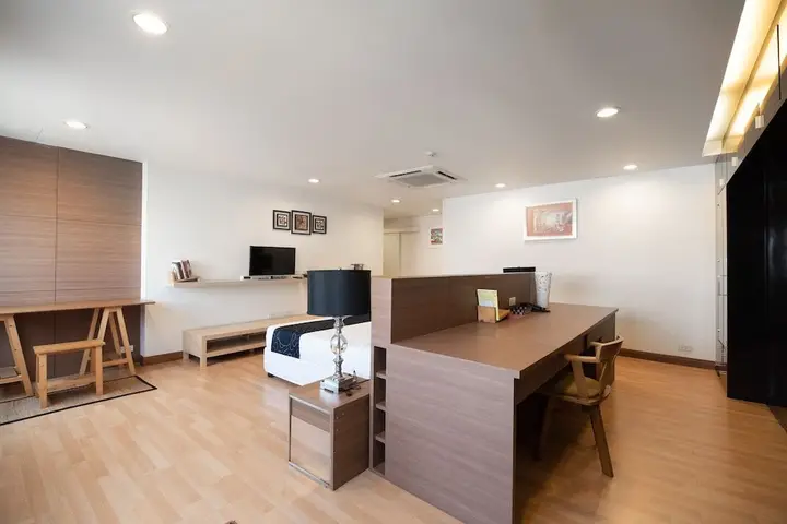 Бангкок: Capital O OYO 737 Beyond Suite Rama8