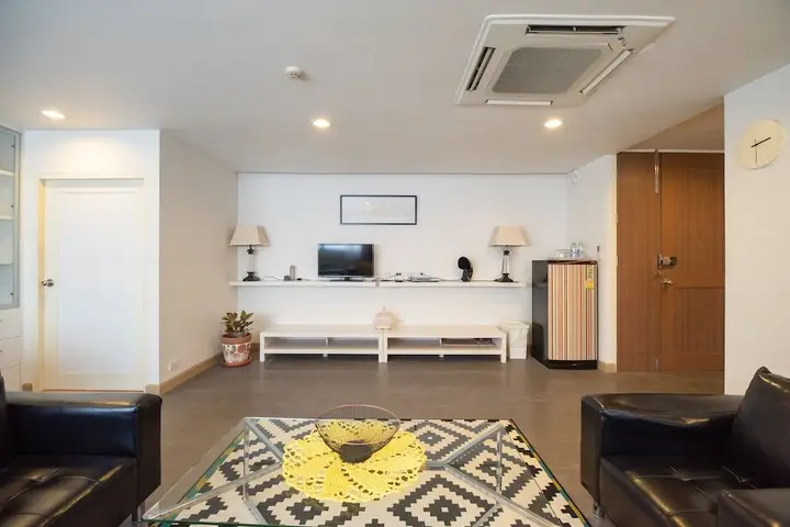 Бангкок: Capital O OYO 737 Beyond Suite Rama8