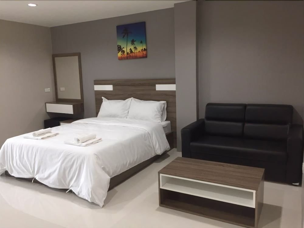 Фантон: PJ PLACE  Service Apartment