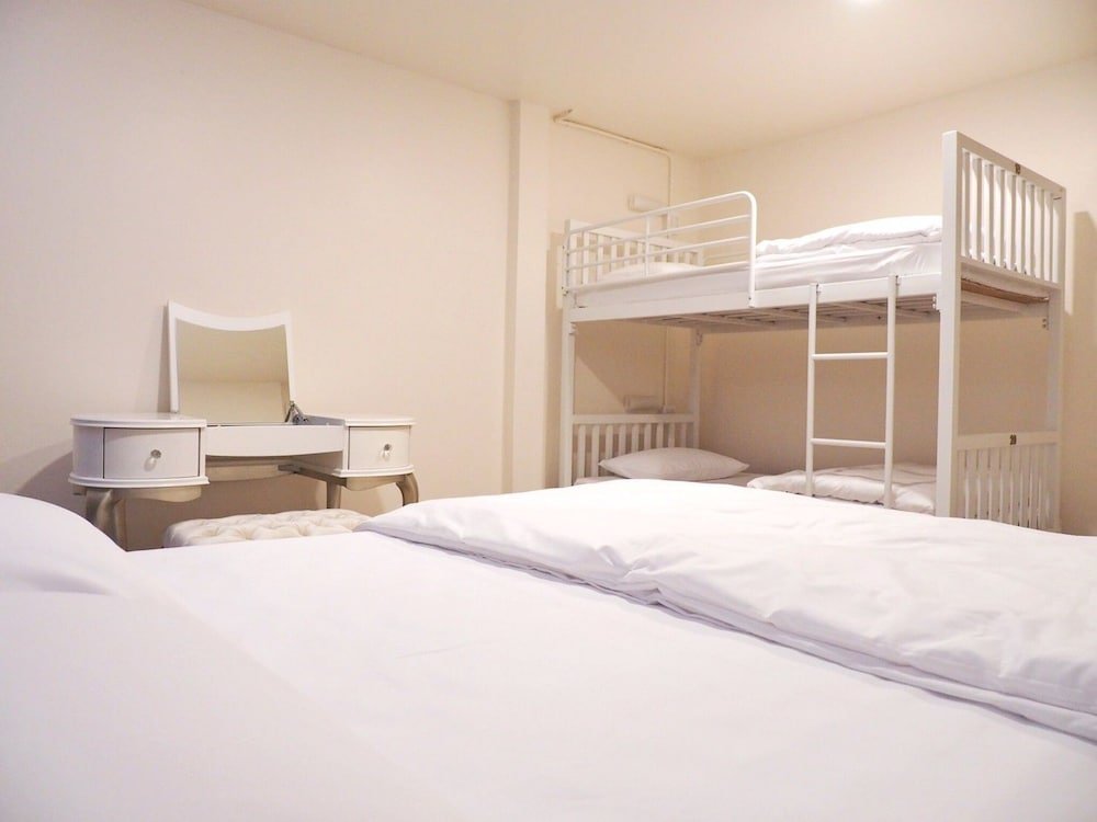 Бангкок: Esse Hostel