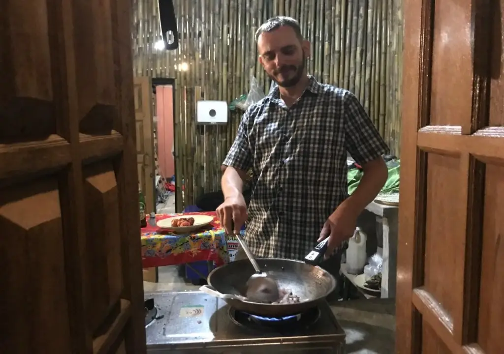 Паи: Pai way hostel