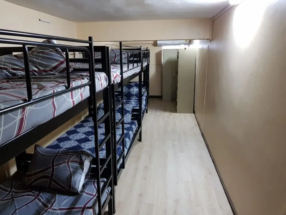 Бангкок: Everest Hostel
